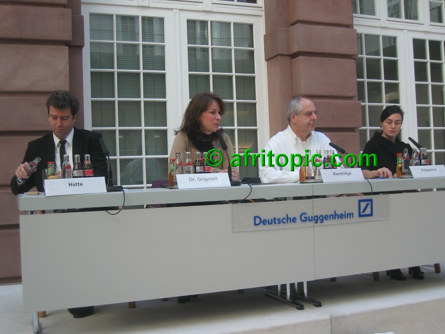 ../Images/William Kentridge-Berlin-28Oct2005 004.jpg